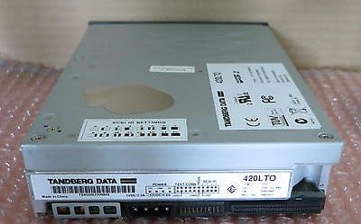 Dell Tandberg TS400 420LTO Unit&agrave; Nastro Interna SCSI LTO2 Ultrium2 J655G 0J655G Usato