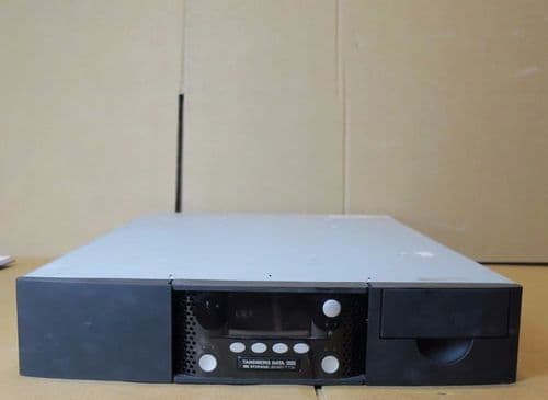 Tandberg Storage Library T24 Exabyte Magnum 2X24 152200 With 1 x LTO2 Tape Drive