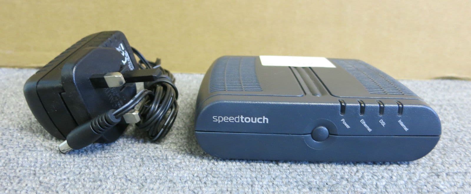 Thomson ST1516 V6 SpeedTouch 516 ADSL2/2 Router Port 10/100 Ethernet Switch