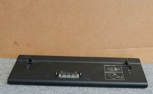 Toshiba PA3681E-PRP - Slim Port Replicator III Lightweight Docking Station