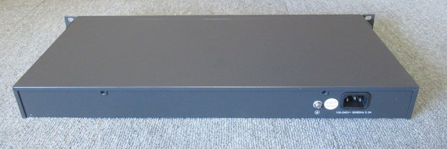 Switch D-Link Catalyst 16 Ports 10/100 (TL-SF1016) – Occasion Fonctionnel