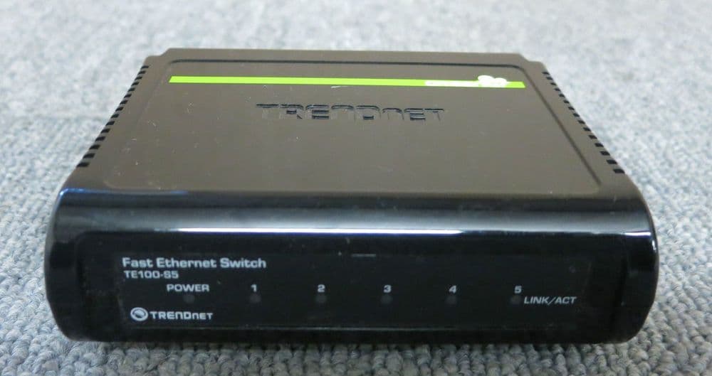 Trendnet TE100-55/UK 5 Port 10/100Mbps Auto-MDIX Fast Ethernet Mini Switch