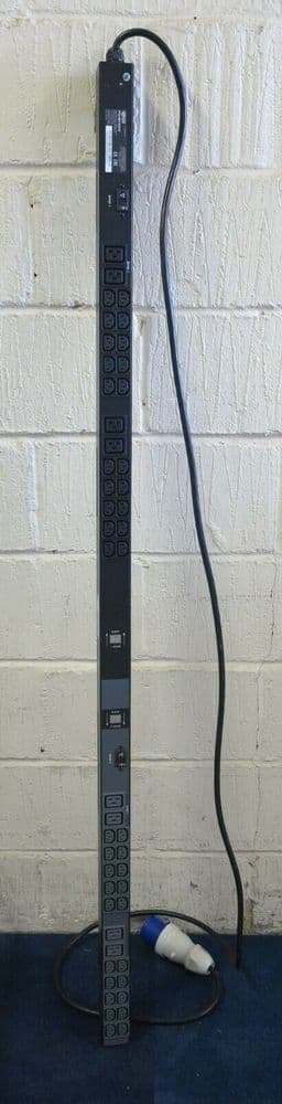Tripp Lite PDUMV32HV Metered PDU C13 C19 230V 32A 1P 3M Power ...