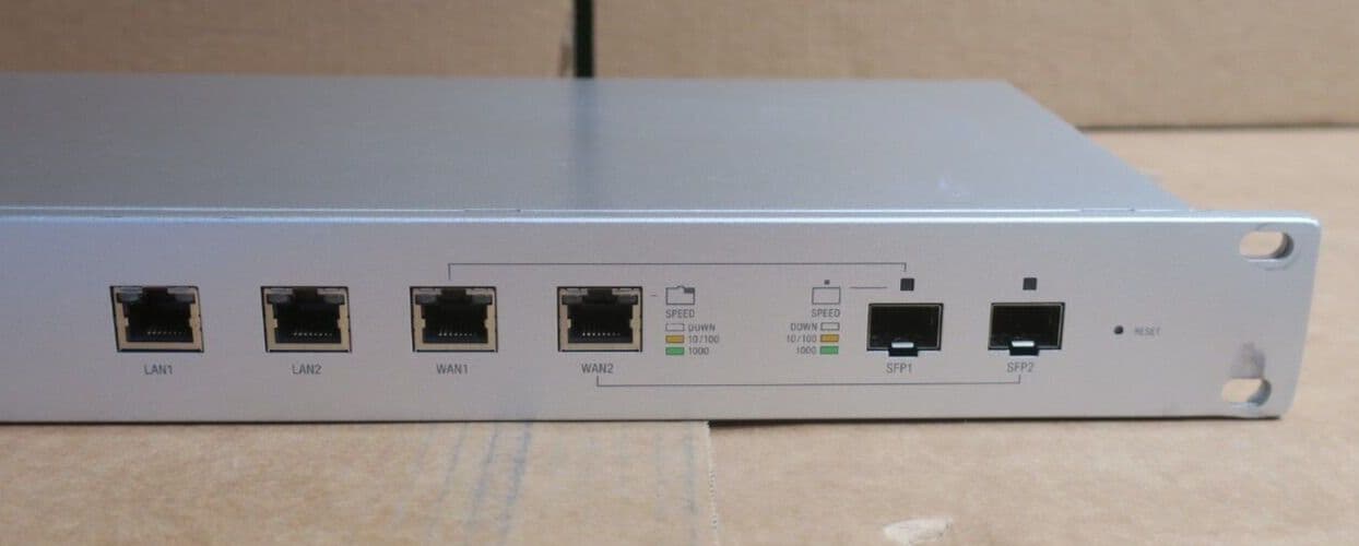 Ubiquiti UniFi Security Gateway Pro USG-PRO-4 Enterprise Gigabit ...