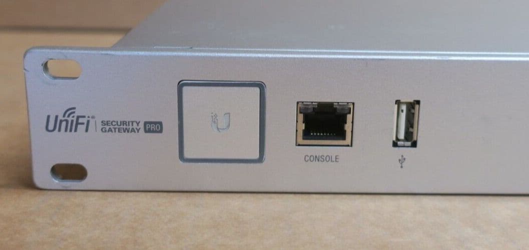 Ubiquiti UniFi Security Gateway Pro USG-PRO-4 Enterprise Gigabit ...
