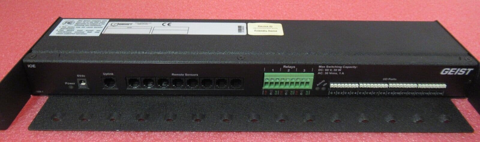 Vertiv Geist 1U Rack Mountable Environmental Monitoring Unit