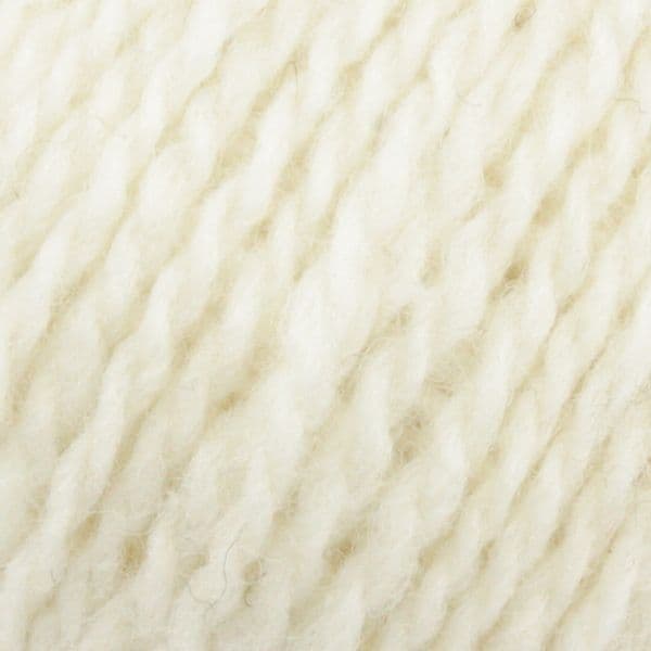 104 Natural White Heather Aran