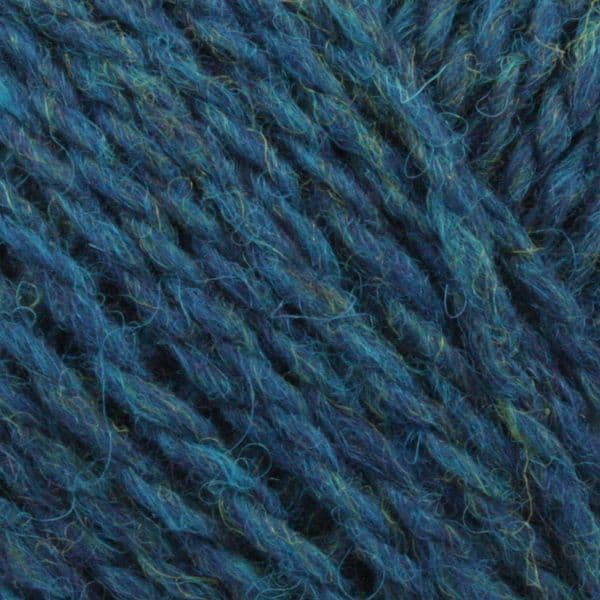 692 Oceanic Heather Aran