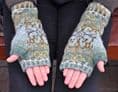 Autumn Leaves Mittens - Marion Schlenzka