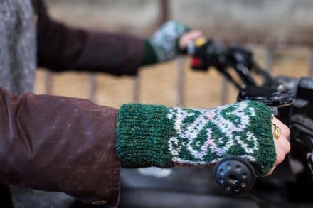Banksflooer Mitts - Terri Malcolmson
