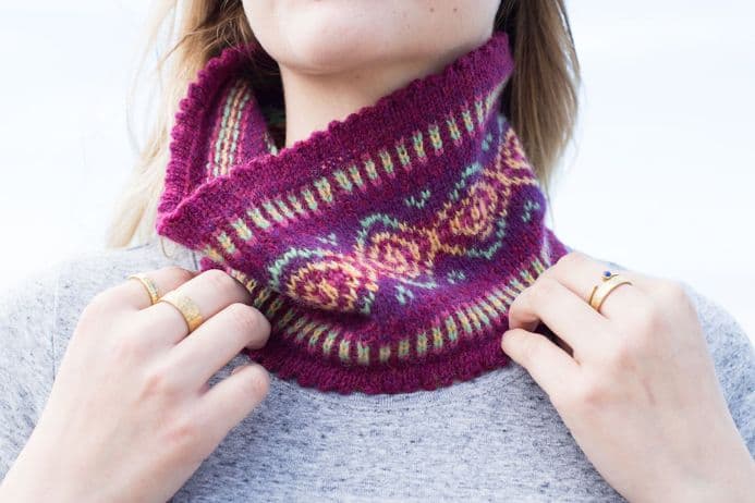 Clickimin Cowl - Janette Budge