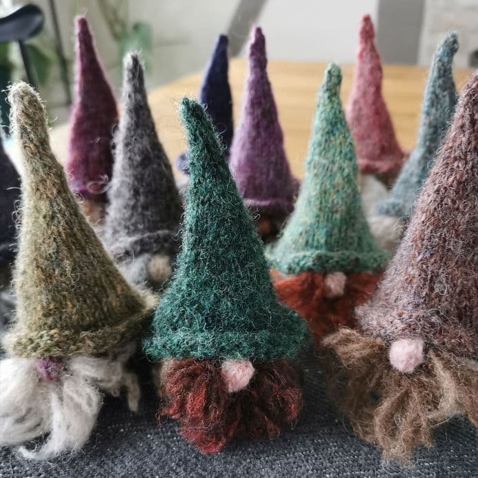 Elves by Tina Vejlø Andersen - Kastaniestrik