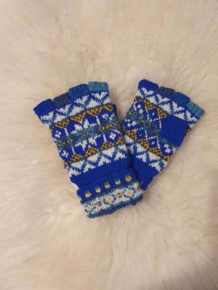 Harriet's Fingerless Gloves - Shetland MRI Scanner Appeal