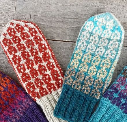Mittens for Good Neighbours #2 - Tori Seirstad (TorirotDesign)