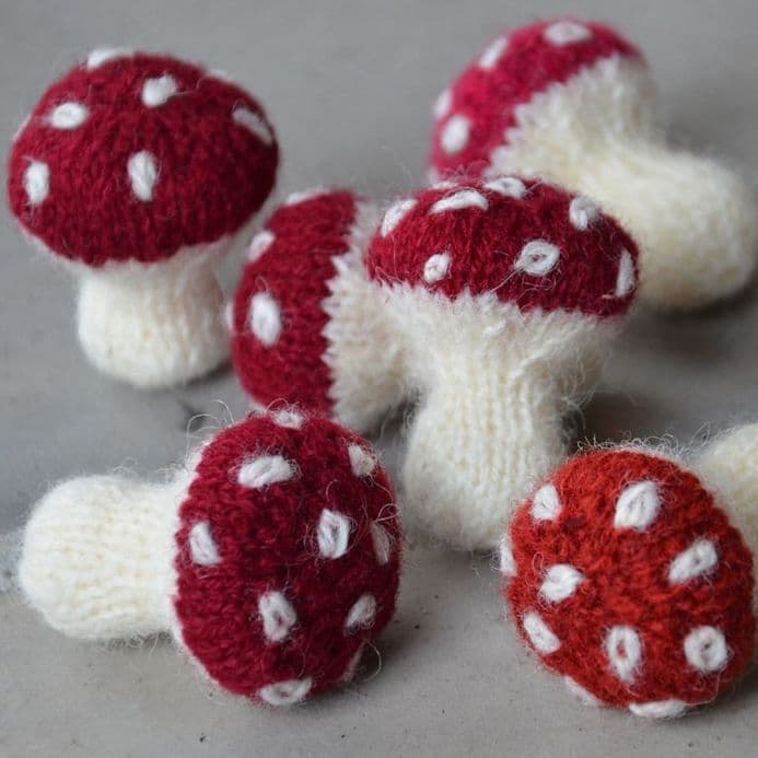 Mushroom by Tina Vejlø Andersen - Kastaniestrik