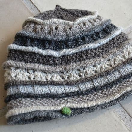 Princess on the Pea (Winter) Hat- Tina Vejlø Andersen - Kastaniestrik