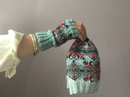 Sea Urchin Mitts  - Tracy Doxey