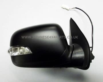 Isuzu D-Max / Rodeo 3.0TD Pick Up TFS77 (07/2003+) - Door Mirror Black Electric With Lamp R/H