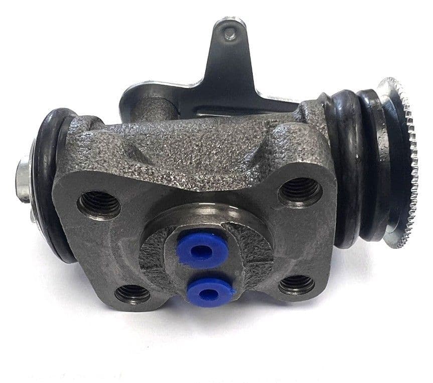 Isuzu NKR77 - 3 0TD - 4JH1TC - 3 5Tonne 2002-2008 - Rear of