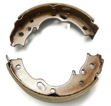 Isuzu NPR / NQR 4.8TD - 4HE1TC - 7.5T (1998-2005) - Parking Handbrake Shoe Set (2)