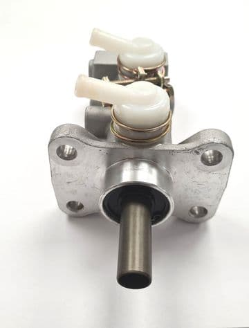 Mitsubishi Canter Fuso FB83B - 3.0TD - 4M42 - 3C15 - 3.5T (2005-2011) - Brake Master Cylinder