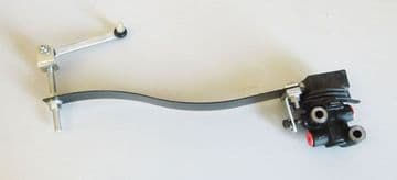 Mitsubishi Canter Fuso FE84P 3.9TDi - 6C14 - 6.5T (2005-2011) - Brake Load Sensing Valve