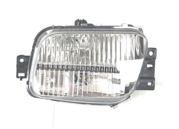 Mitsubishi Fuso Canter FEB71 - 7C15D (4P10-T4) 7.5T (2011+) - Front Bumper Fog Lamp (D/R/L) L/H