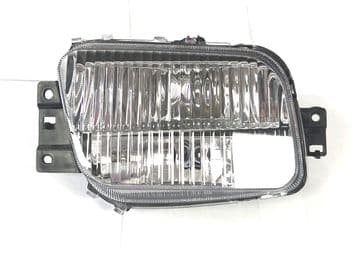 Mitsubishi Fuso Canter FEB71 - 7C15D (4P10-T4) 7.5T (2011+) - Front Bumper Fog Lamp (D/R/L) R/H