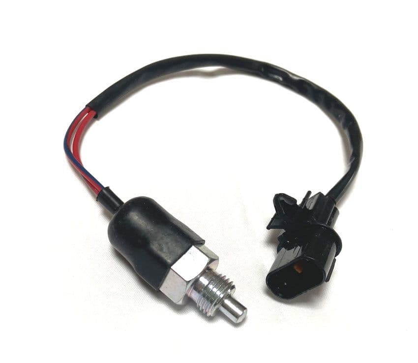 Mitsubishi L200 Pick Up 2 5TD K74 4D56 19962007 Gearbox Reverse Lamp