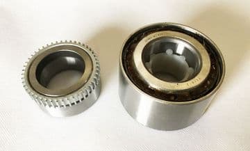 Mitsubishi L200 Pick Up 2.5TD K74 4D56 (1996-2007) - Rear Wheel Bearing (With ABS)