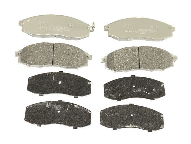 Nissan Navara D22 Pick Up 2.5TD / 2.5Di - 4WD (11/2001+) - Front Brake Pad Set With Shims (4)