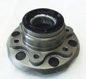 Nissan Navara D22 Pick Up 2.5TD / 2.5Di - 4WD (11/2001+) - Front Wheel Hub With Wheel Studs