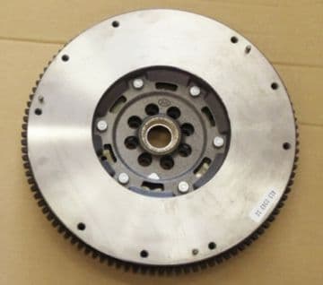 Nissan Navara D40 Pick Up 2.5dCi - YD25DDTi (05/2005-01/2010) - Engine Flywheel Dual Mass (MTM)