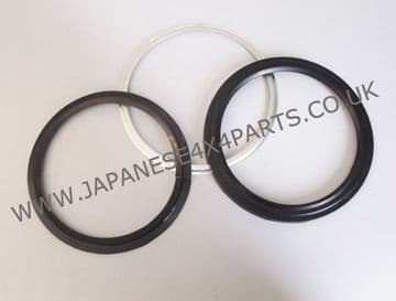 Nissan Patrol Y60 4.2D (10/1992-09/1997) TD42 - Swivel Housing Oil Seal