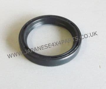 Nissan Patrol Y61 (GR) 3.0DTi - ZD30DDTi (02/2000+) - Front Driveshaft Oil Seal (ID 34mm)