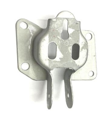 Toyota Hilux 2.4D Pick Up LN105R - MK3 (2L) (08/1988-07/1997) - Brake Load Sensing Valve Bracket