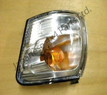 Toyota Hilux 2.5TD Pick Up D4D - KDN165 - MK5 (08/2001-07/2005) - Front Corner Lamp L/H
