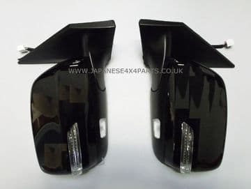Toyota Land Cruiser 4.5 Twin Turbo Diesel - VDJ200 V8 Mirror BK Elec. W/Indicator & Puddle Lamp Pair