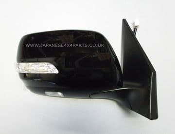 Toyota Land Cruiser 4.5 Twin Turbo Diesel - VDJ200 V8 Mirror BK Elec. W/Indicator & Puddle Lamp R/H