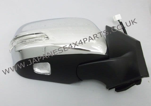 Toyota Land Cruiser 4.5 Twin Turbo Diesel - VDJ200 V8 Mirror CP Elec. W/Indicator & Puddle Lamp R/H