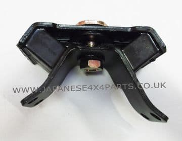 Toyota Surf / 4Runner 2.4TD - LN130 Import (1988-08/1993) - Gear Box Mounting