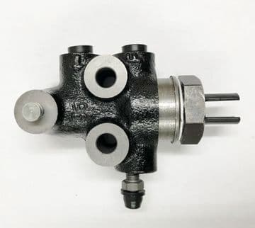 Toyota Surf / 4Runner 3.0TD - KZN130 (08/1993+) - Brake Load Sensing Valve (2 Pipes Fitting)