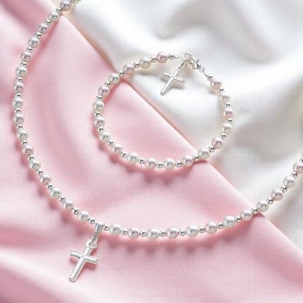 Girls or Ladies Pearl Jewellery Set