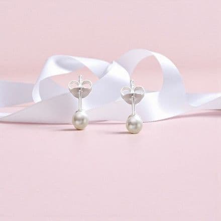 Pearl Stud Earrings in White
