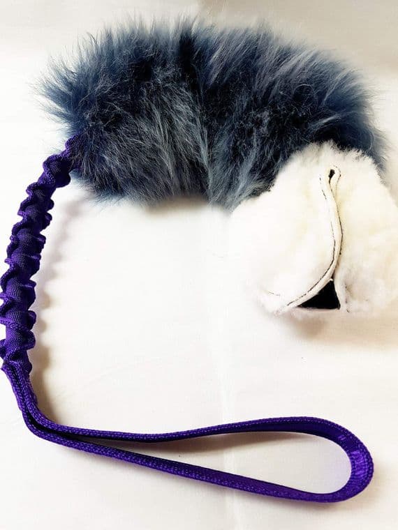 WOOLLY GRUB TUG