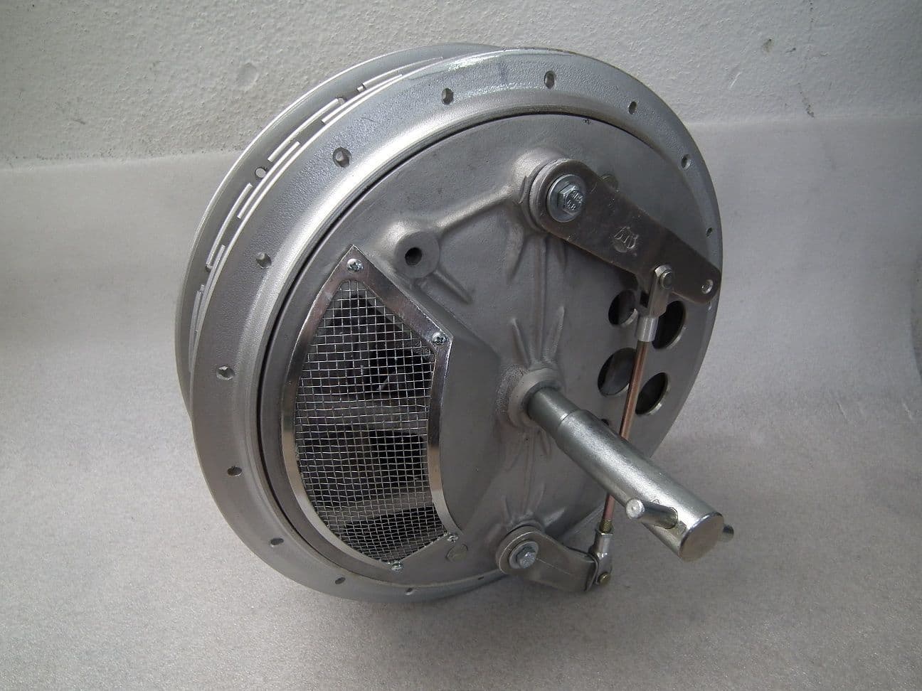 SPOKES & NIPPLES KIT FOR ROBINSON 4LS FRONT DRUM BRAKE