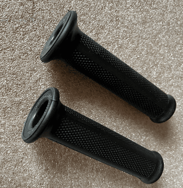 TZ REPLICA BLACK HANDLEBAR GRIPS