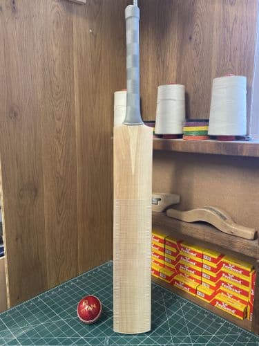 60% Off RRP! Grade 3 - SH -Sub Grade - Mid-Middle 2lb 9¼oz Bat#1351 - Save £150.00!