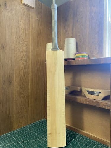 OVER 60% Off RRP! Grade 4 - SH -Sub Grade - Mid-Middle 2lb 8½oz Bat#1860 - Save £125.00!