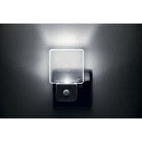 MOTION SENSOR NIGHT LIGHT UK PLUG WHITE INTEGRAL